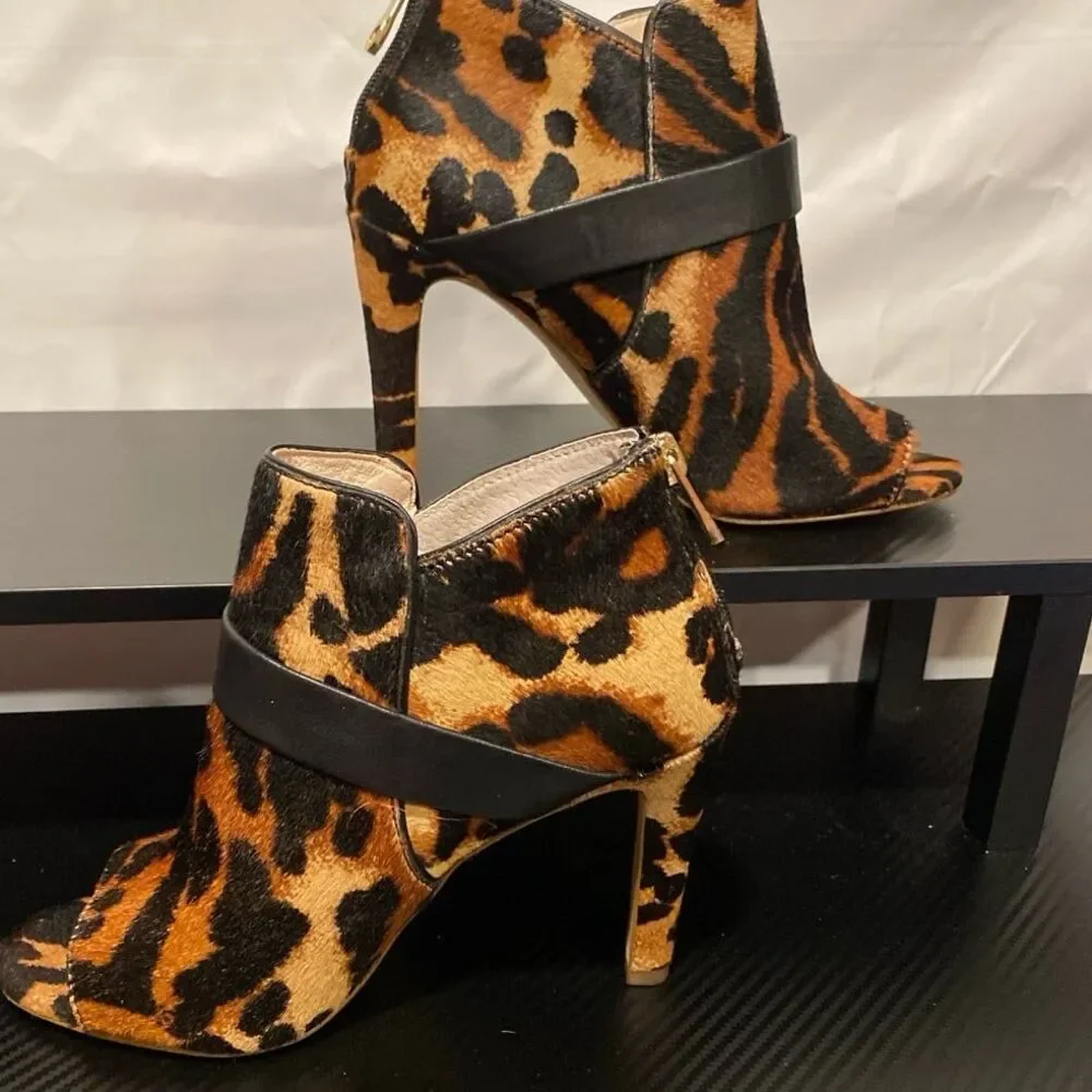 Louise et Cie Lo Lander 3 Leopard Bootie Calf Pony Hair‎ Fur Peep Heel Zip Gold
